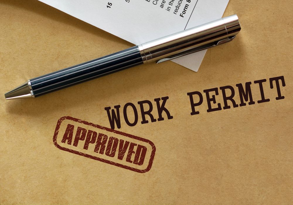 ورک پرمیت که معادل انگلیسی آن Work Permit است، مجوز کار در کانادا است.