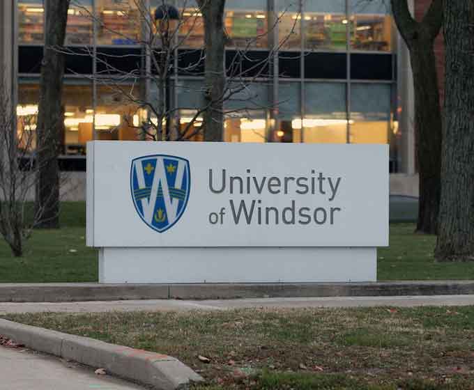 دانشگاه ویندزور University of Windsor