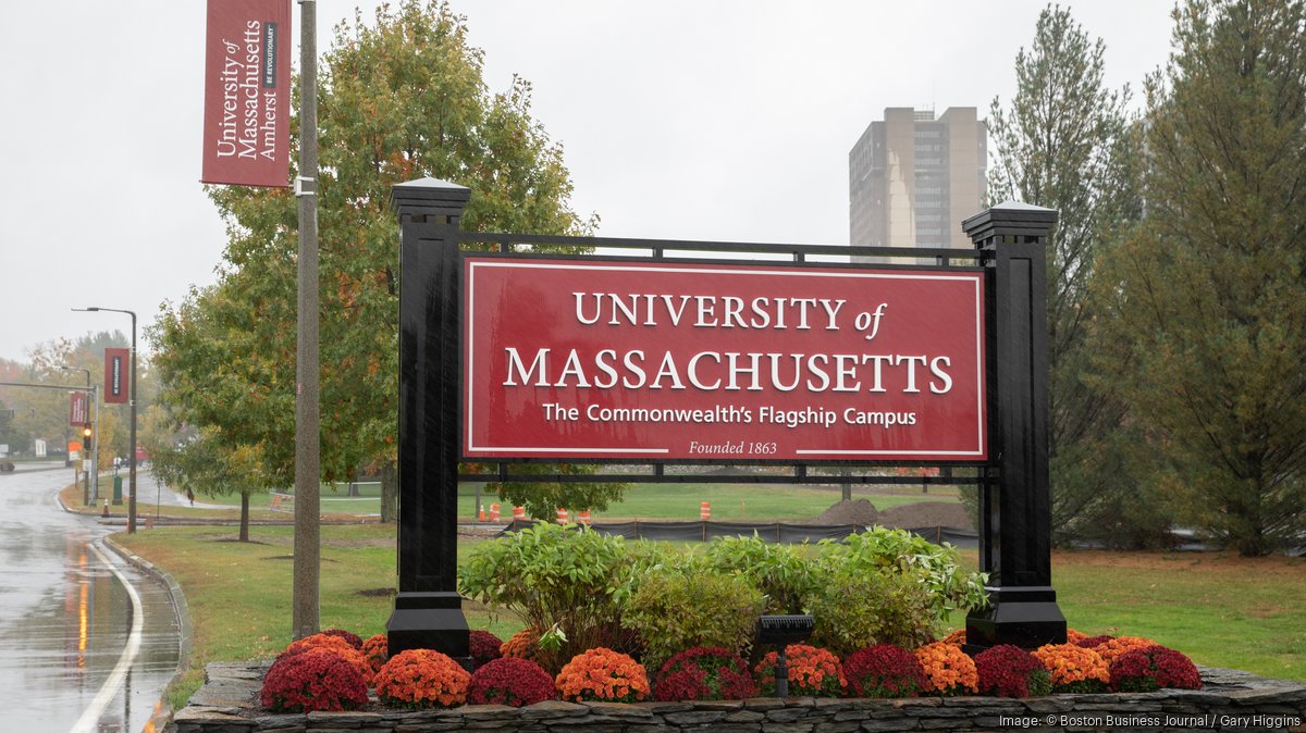 دانشگاه ماساچوست آمهرست (UMass Amherst)